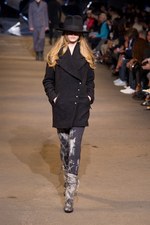 DIESEL BLACK GOLD(ディーゼル ブラック ゴールド)、2010-2011年秋冬コレクション｜写真25