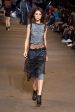 DIESEL BLACK GOLD(ディーゼル ブラック ゴールド)、2010-2011年秋冬コレクション｜写真31