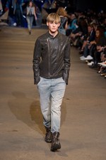 DIESEL BLACK GOLD(ディーゼル ブラック ゴールド)、2010-2011年秋冬コレクション｜写真34