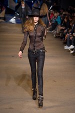 DIESEL BLACK GOLD(ディーゼル ブラック ゴールド)、2010-2011年秋冬コレクション｜写真37