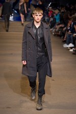 DIESEL BLACK GOLD(ディーゼル ブラック ゴールド)、2010-2011年秋冬コレクション｜写真39