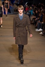 DIESEL BLACK GOLD(ディーゼル ブラック ゴールド)、2010-2011年秋冬コレクション｜写真41