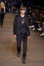 DIESEL BLACK GOLD(ディーゼル ブラック ゴールド)、2010-2011年秋冬コレクション｜写真47