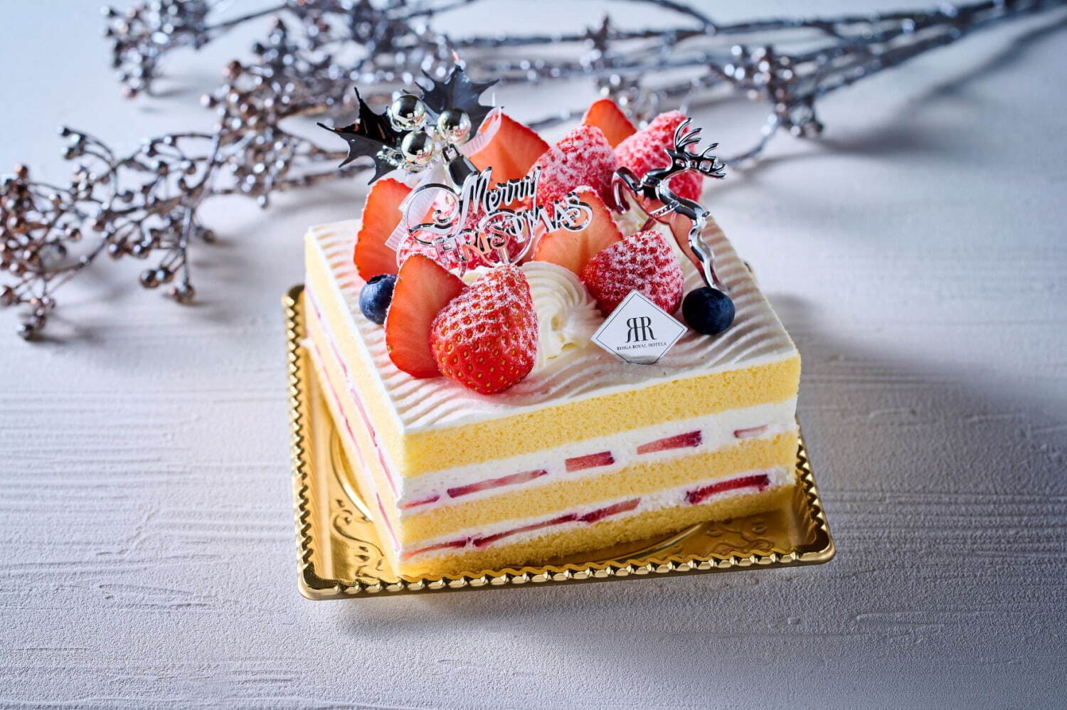 リーガロイヤルホテル(大阪)のクリスマスケーキ2022年、プレゼントを運ぶ“くまサンタ”のケーキなど｜写真3