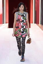 ルイ・ヴィトン 2023年春夏ウィメンズコレクション - 細部に光を当て、全体と本質を再考する｜写真13