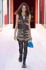 ルイ・ヴィトン 2023年春夏ウィメンズコレクション - 細部に光を当て、全体と本質を再考する｜写真16