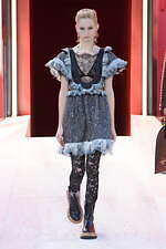 ルイ・ヴィトン 2023年春夏ウィメンズコレクション - 細部に光を当て、全体と本質を再考する｜写真19