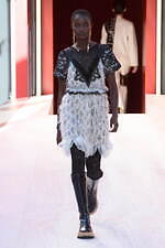 ルイ・ヴィトン 2023年春夏ウィメンズコレクション - 細部に光を当て、全体と本質を再考する｜写真20