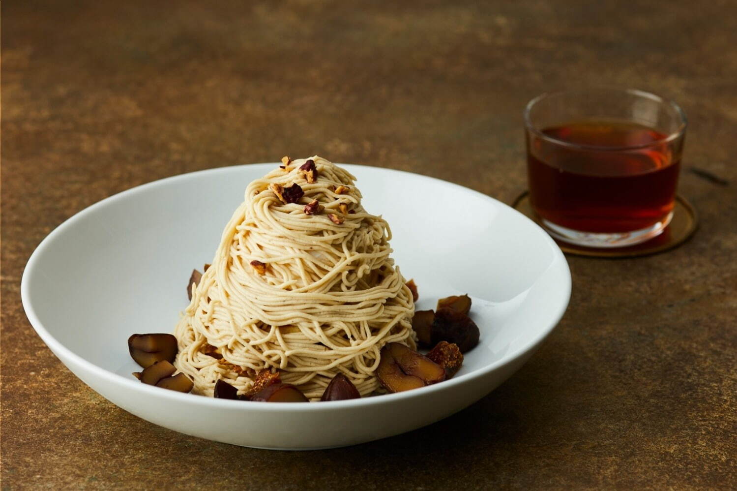 J S パンケーキ カフェ ほうじ茶香るモンブランパンケーキなど3種を味わう秋のスイーツプレート ファッションプレス