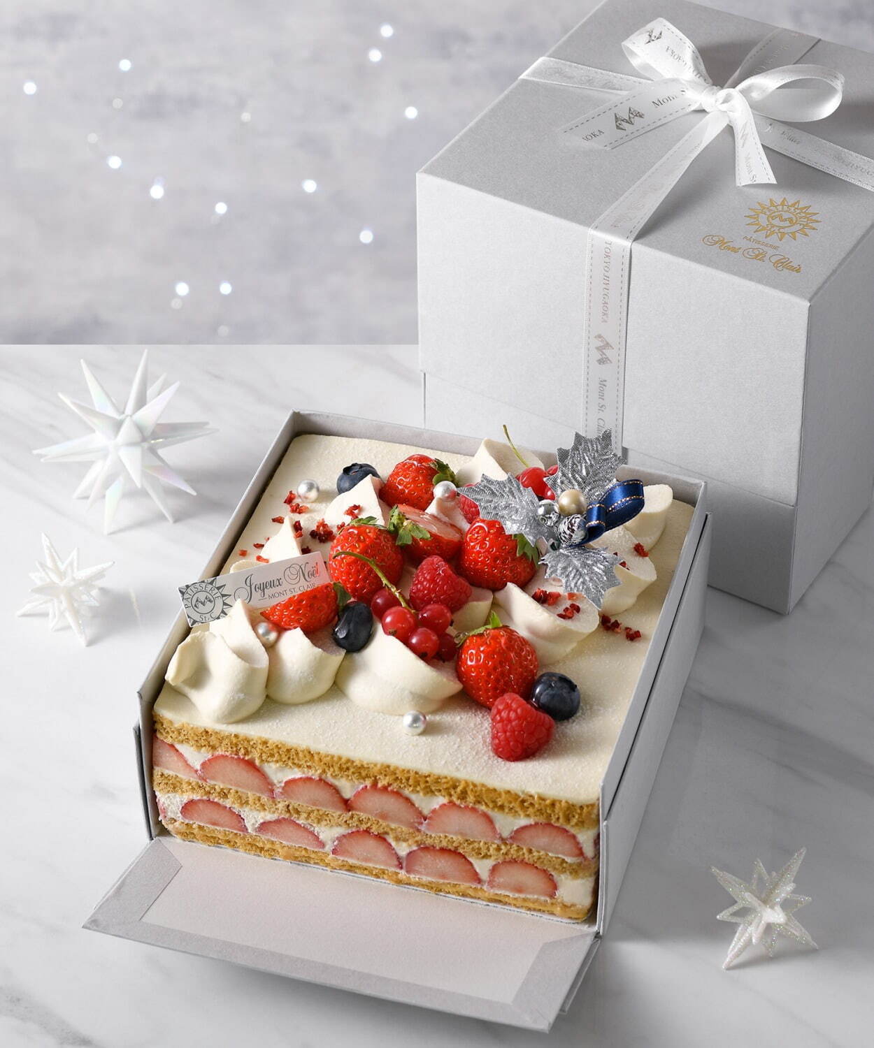 銀座三越のクリスマスケーキ2022、繊細な”花のチョコ”が咲くピスタチオケーキなど｜写真10