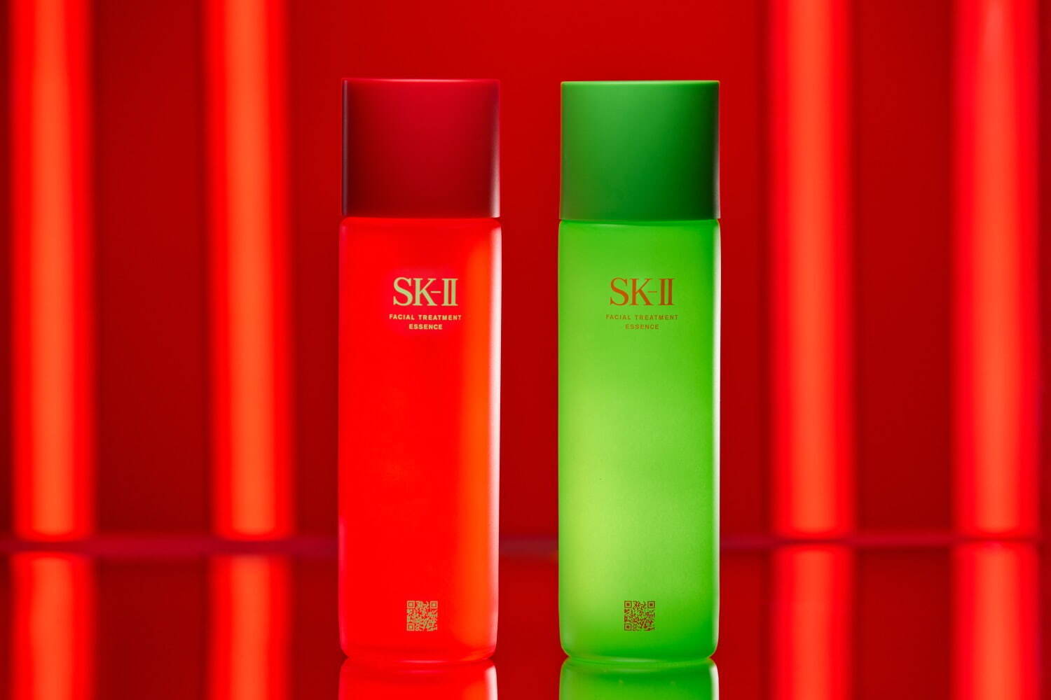 SK-IIの22年クリスマスコフレ第2弾、“人気化粧水現品入り”鮮やかボトルのスキンケアセット｜写真5