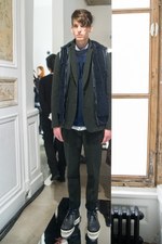 sacai 2014-15年秋冬メンズコレクション - 縁の下の力持ちに光を｜写真35