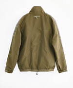 アンリアレイジ×プーマ、紫外線で色が変わるスニーカーや“球体”シルエットのコート＆偏光ロゴTシャツ｜写真32