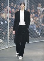 ジバンシィ バイ リカルド ティッシ 2014-15年秋冬メンズコレクション - 会心のダンクシュート｜写真1