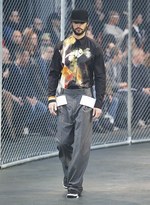 ジバンシィ バイ リカルド ティッシ 2014-15年秋冬メンズコレクション - 会心のダンクシュート｜写真5