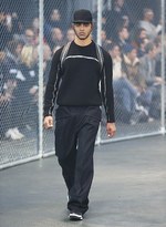 ジバンシィ バイ リカルド ティッシ 2014-15年秋冬メンズコレクション - 会心のダンクシュート｜写真33