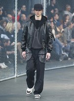 ジバンシィ バイ リカルド ティッシ 2014-15年秋冬メンズコレクション - 会心のダンクシュート｜写真37