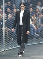 ジバンシィ バイ リカルド ティッシ 2014-15年秋冬メンズコレクション - 会心のダンクシュート｜写真40