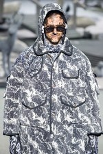 トム ブラウン ニューヨーク 2014-15年秋冬メンズコレクション - グレースーツが動物＆植物に出会って｜写真76