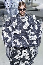 トム ブラウン ニューヨーク 2014-15年秋冬メンズコレクション - グレースーツが動物＆植物に出会って｜写真80