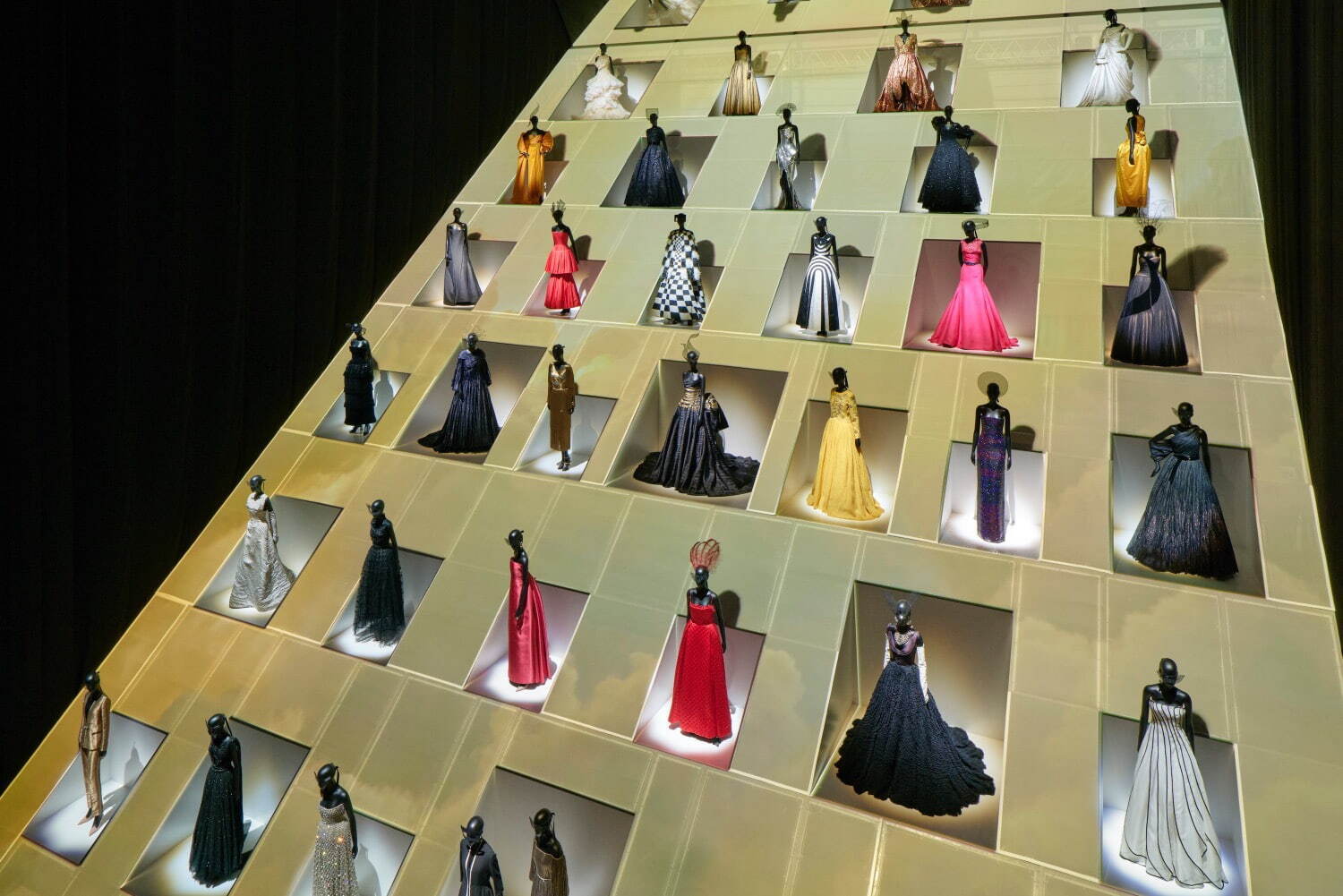ディオール(DIOR) クリスチャン・ディオール、夢のクチュリエ｜写真77