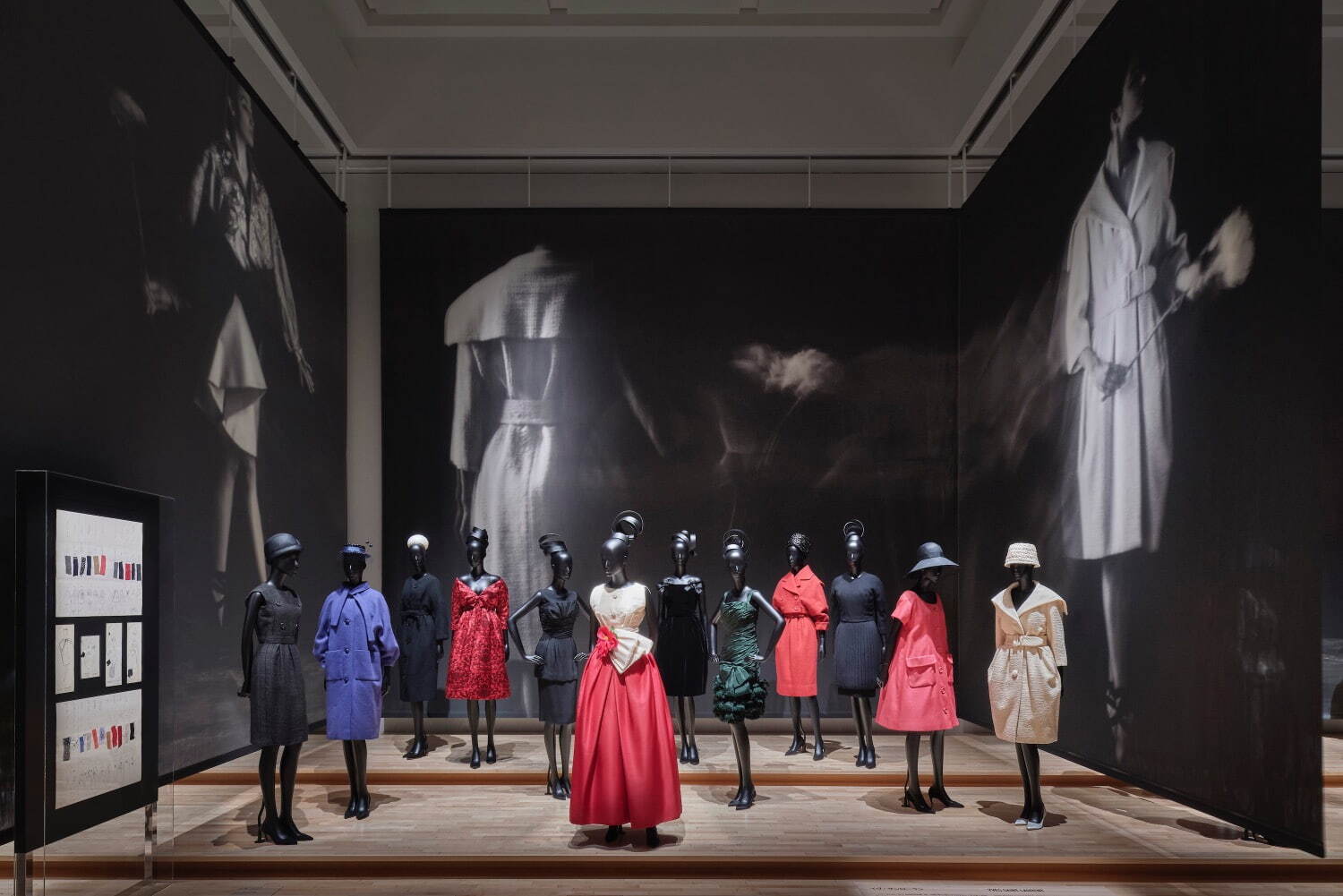 ディオール(DIOR) クリスチャン・ディオール、夢のクチュリエ｜写真23