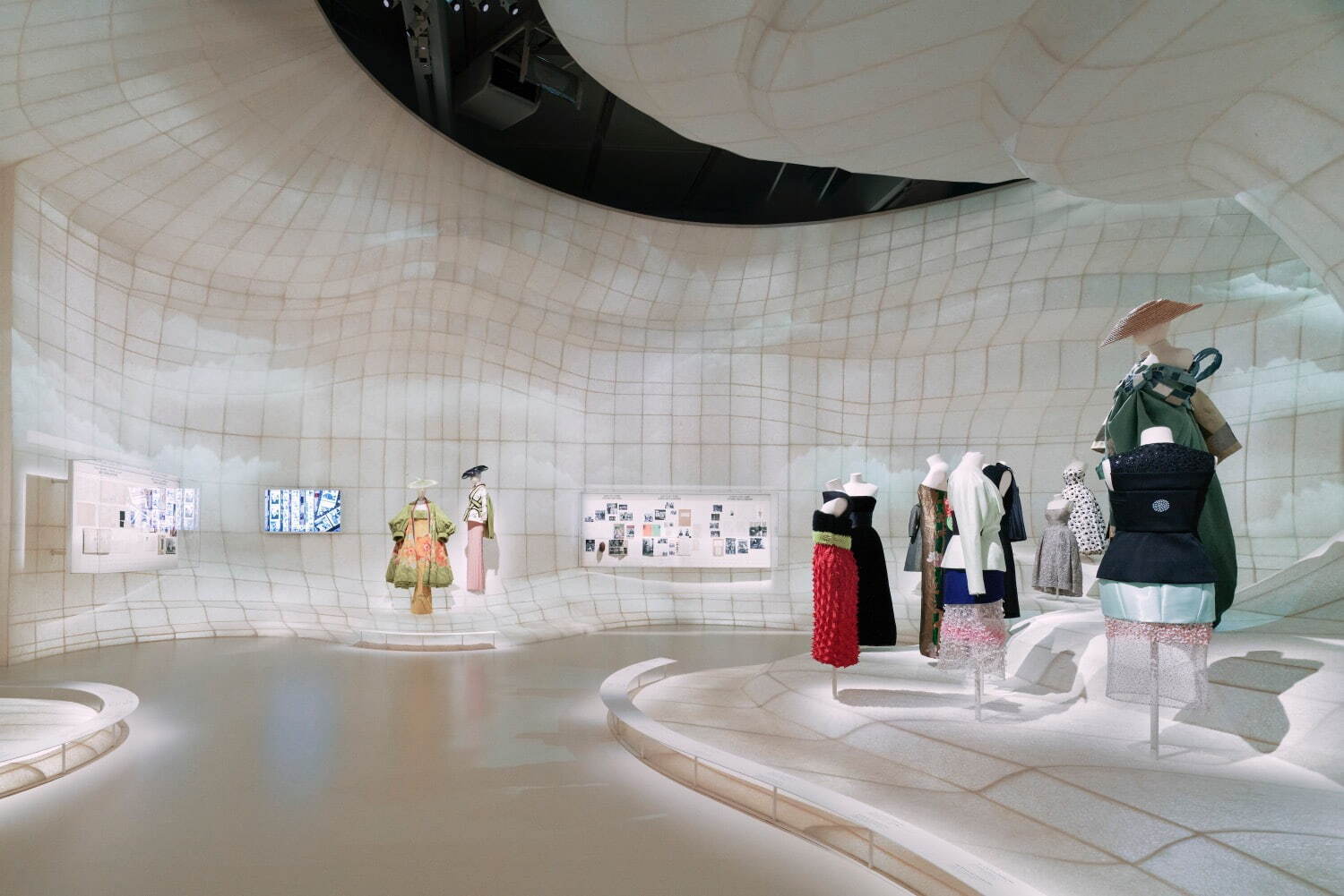 ディオール(DIOR) クリスチャン・ディオール、夢のクチュリエ｜写真6