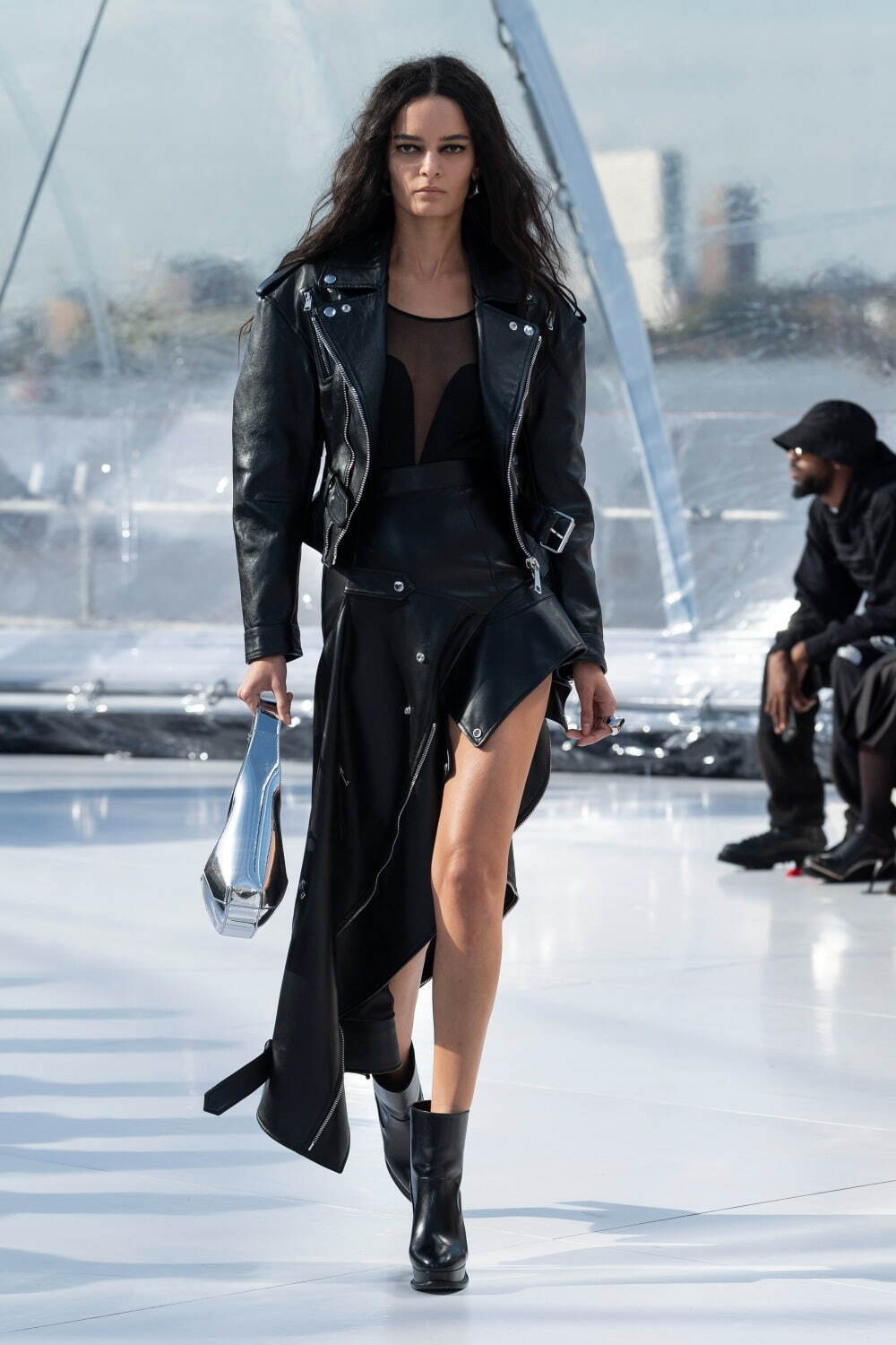 アレキサンダー・マックイーン(Alexander McQueen) 2023年春夏