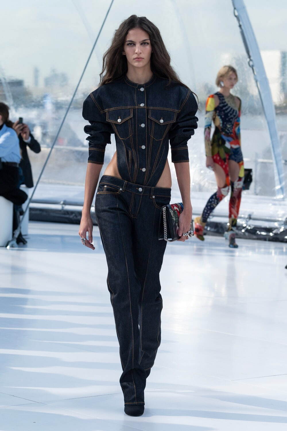 アレキサンダー・マックイーン(Alexander McQueen) 2023年春夏
