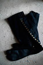 マメ クロゴウチ、苔をイメージしたベルベットの草履＆足袋 - 京都・履物関づかとコラボ｜写真8