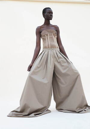 クリスティアーノ ブラーニ(Cristiano Burani) 2023年春夏ウィメンズコレクション  - 写真21