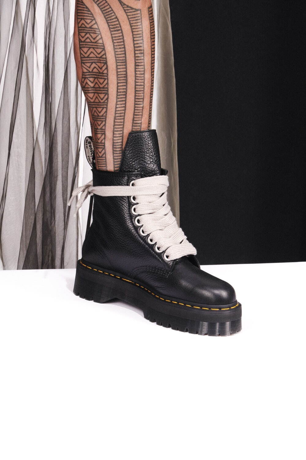 リック・オウエンス(Rick Owens), ドクターマーチン(Dr. Martens) 1460｜写真12