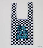 ランド バイ ミルクボーイ“ちょっぴりホラー”なベア柄MA-1、台湾のアーティストとコラボ｜写真44