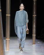 ジョルジオ アルマーニ  2023年春夏コレクション - 風に舞うきらめき｜写真4