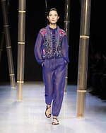 ジョルジオ アルマーニ  2023年春夏コレクション - 風に舞うきらめき｜写真29