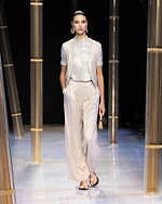 ジョルジオ アルマーニ  2023年春夏コレクション - 風に舞うきらめき｜写真44