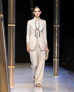 ジョルジオ アルマーニ  2023年春夏コレクション - 風に舞うきらめき｜写真45