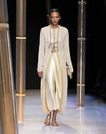 ジョルジオ アルマーニ  2023年春夏コレクション - 風に舞うきらめき｜写真46