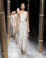 ジョルジオ アルマーニ  2023年春夏コレクション - 風に舞うきらめき｜写真50