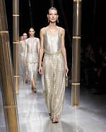 ジョルジオ アルマーニ  2023年春夏コレクション - 風に舞うきらめき｜写真51