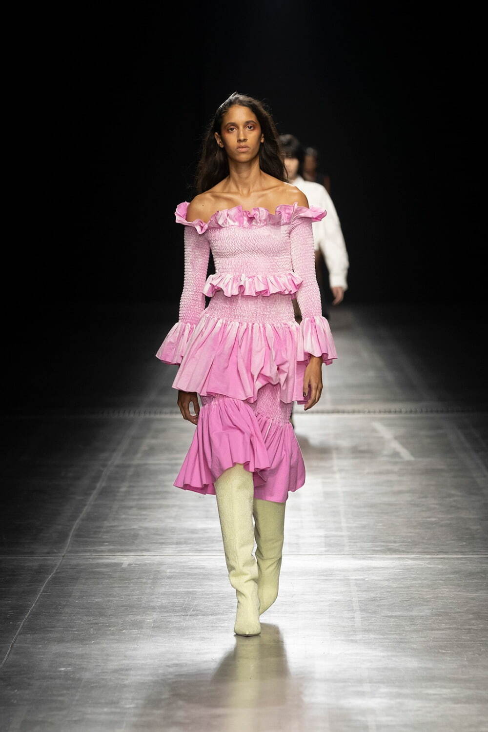 MSGM 2023年春夏コレクション - 型にはまらない、空想上のウェディング
