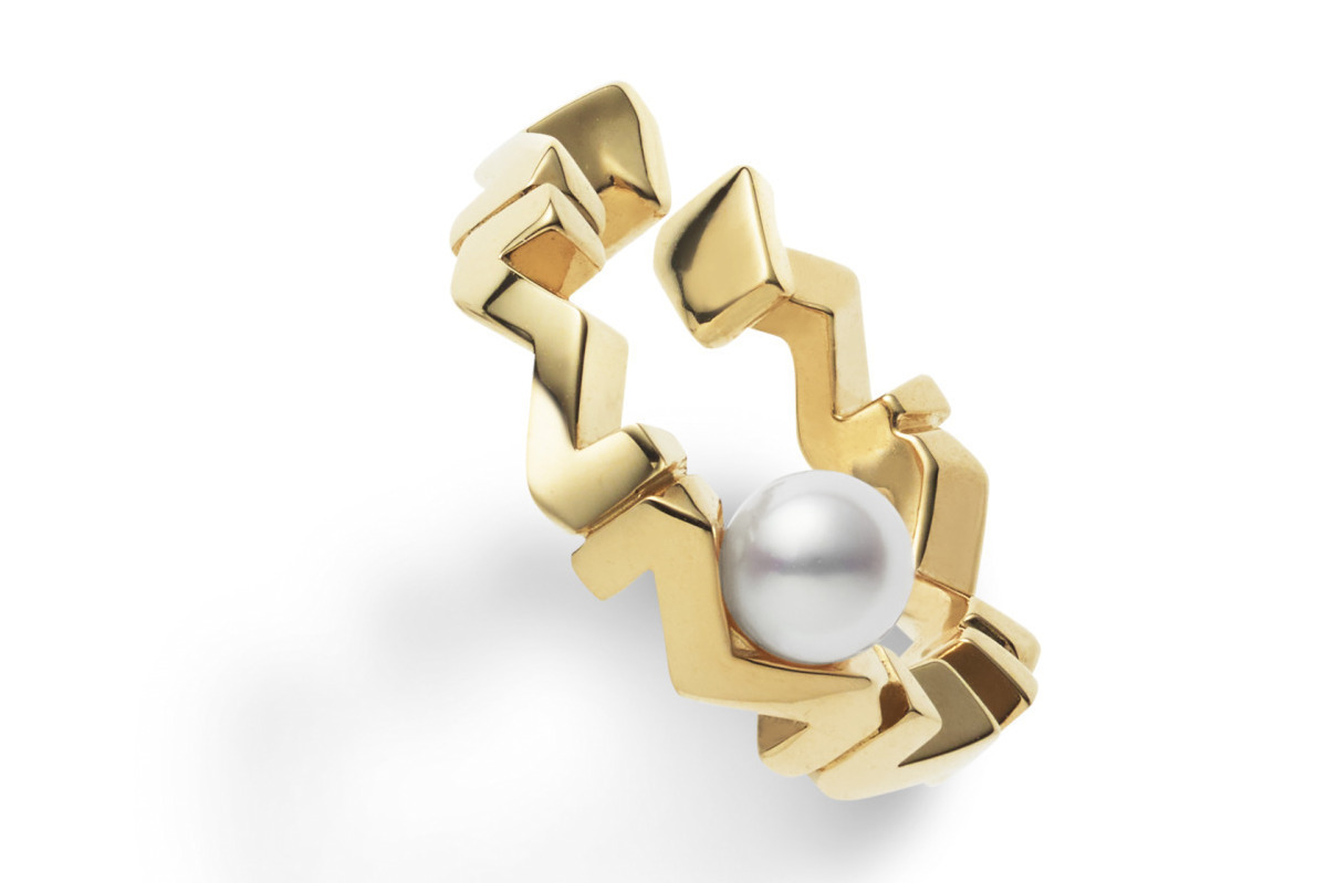 ミキモト「M」着想のジュエリーから新作イヤーカフ＆リング登場、ダイヤモンドが輝くパールブレスレットも