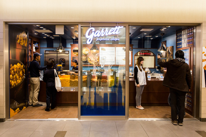 シカゴ発「ギャレット ポップコーン」が東京駅にオープン - 限定缶＆トートバッグも発売 | 写真