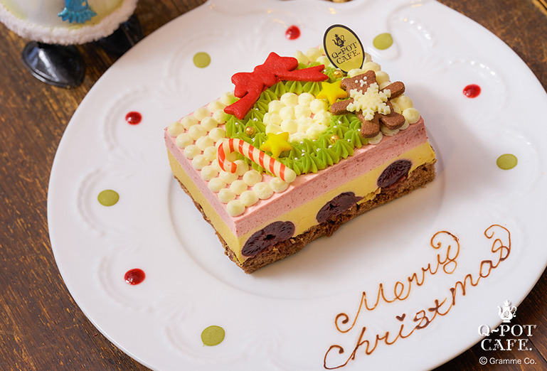 Q-pot CAFE.のクリスマスケーキ2022、“テディベア”を飾り付けたリースケーキ｜写真3