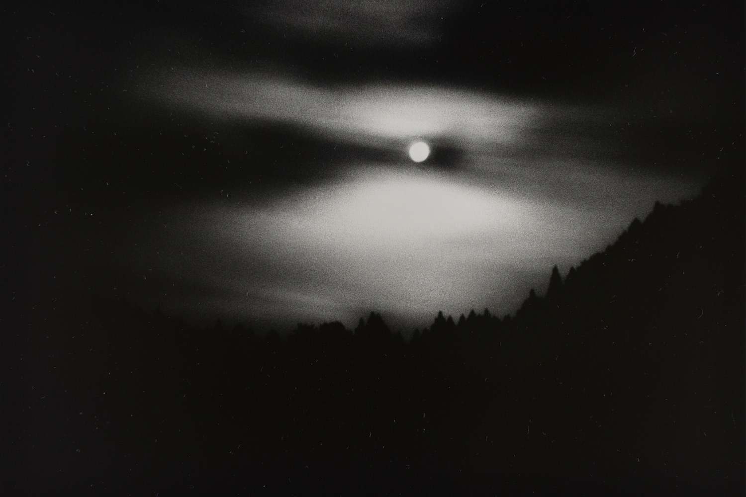 芸術家｜高知ゆかりの写真家・角田和夫の個展が高知県立美術館で - “高知の夜”を捉えた3シリーズを紹介