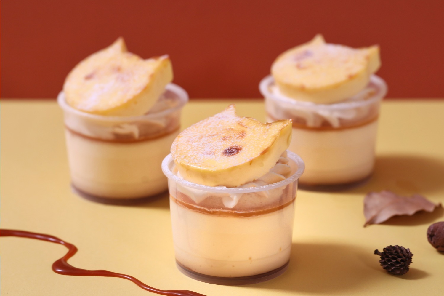 パステル「にゃんチープリン」ミニサイズで再販、ねこの形のチーズケーキ×なめらかプリン