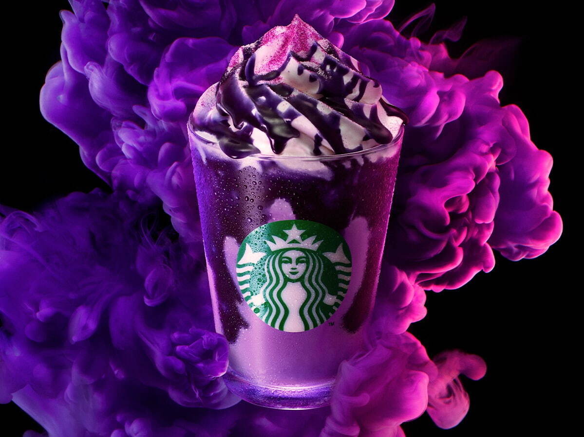 スターバックス(Starbucks Coffee) パープル ハロウィン フラペチーノ｜写真1