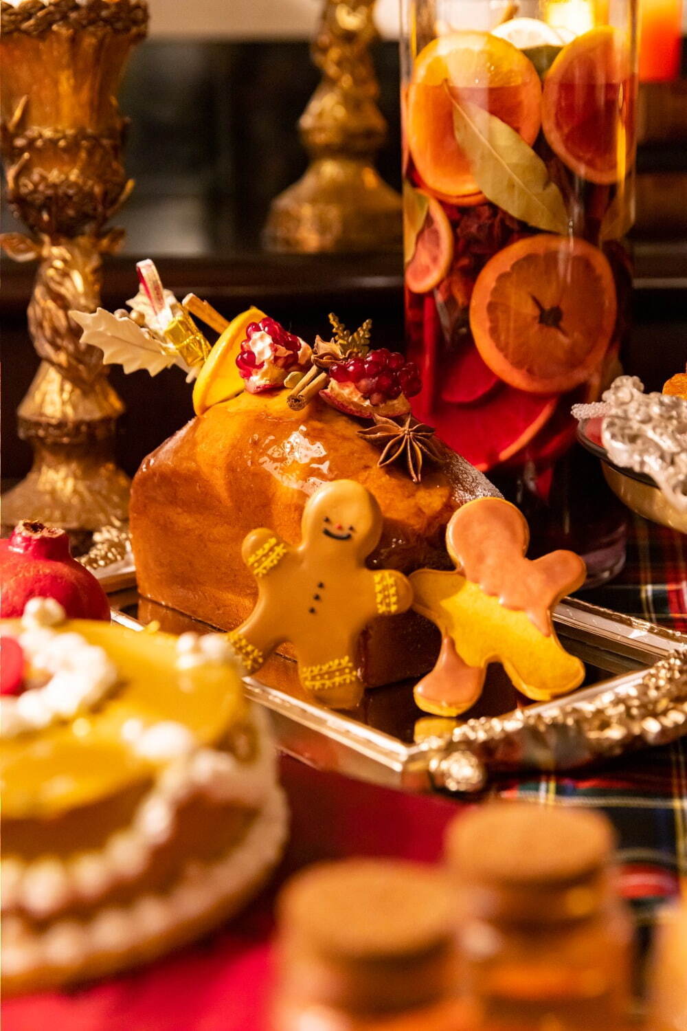 ヒルトン東京のクリスマス・スイーツビュッフェ、“魔法陣”ケーキなど - 約7mの豪華ツリーと共に｜写真15