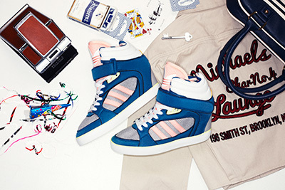アディダス＆ダズリンが共同開発 - カラフルでキュート、脚長効果も抜群のスニーカー登場
