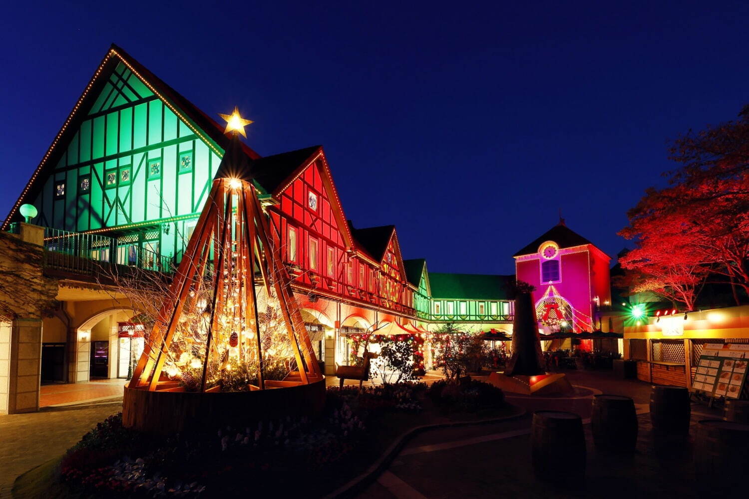 神戸布引ハーブ園”ボタニカル×古城”のクリスマス、高さ25mの巨大ツリー＆クリスマスマーケット｜写真1